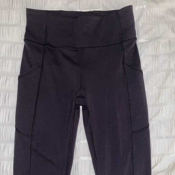 Lululemon legging - Picture 4 of 5